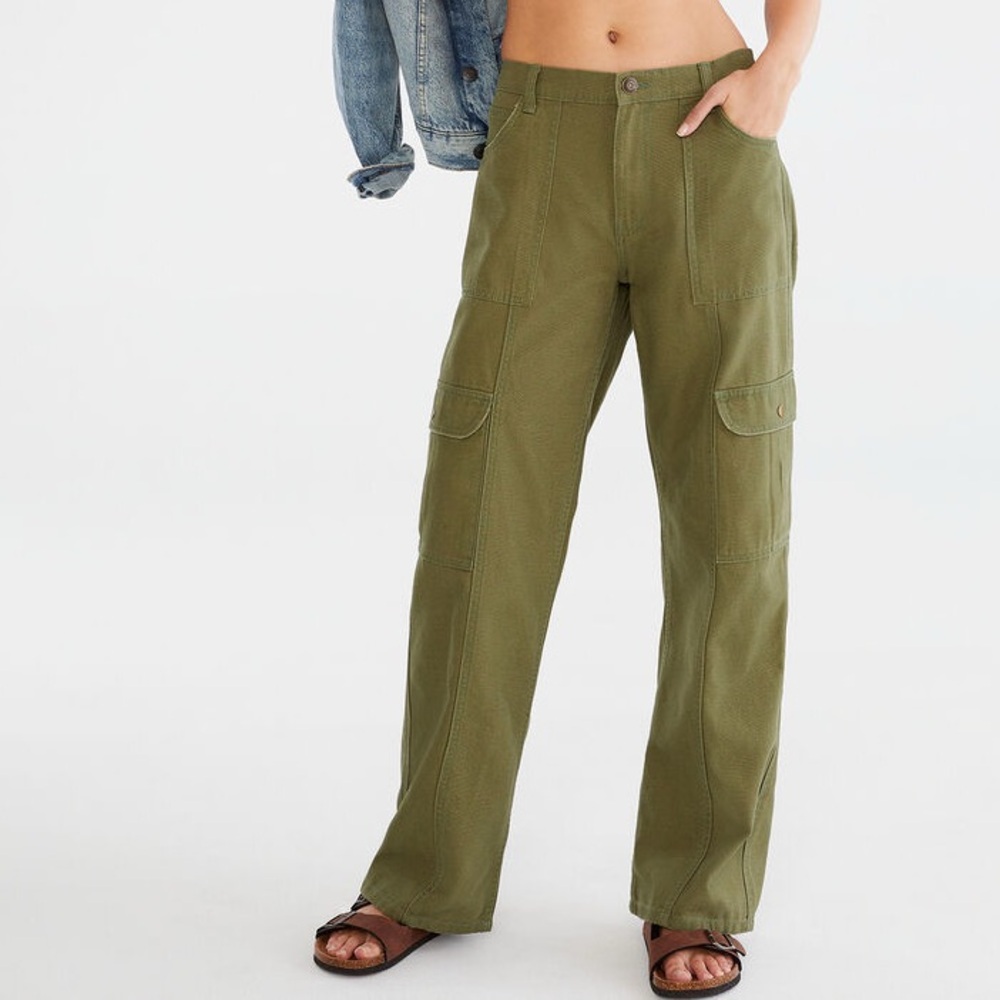 Aeropostale Mid-Rise Utility Cargo Pants baggy